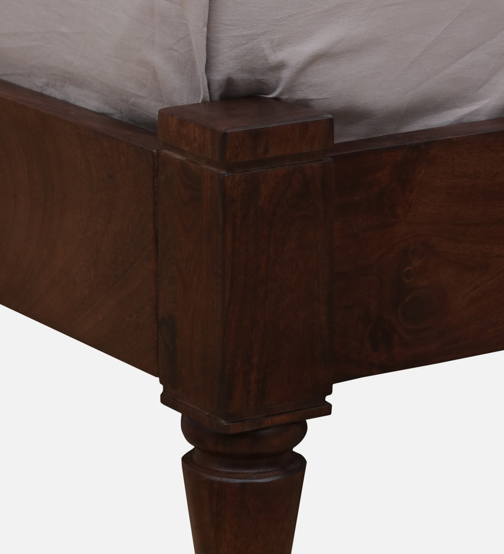 Aurelion Canopy Bed