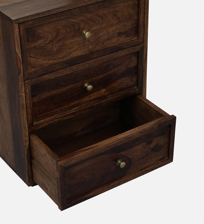 Orvessa Dresser